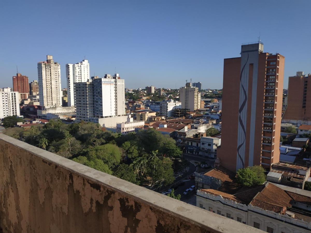 Amplio Depto De 2 Dormitorios, Zona Plaza Uruguaya 亚松森 外观 照片