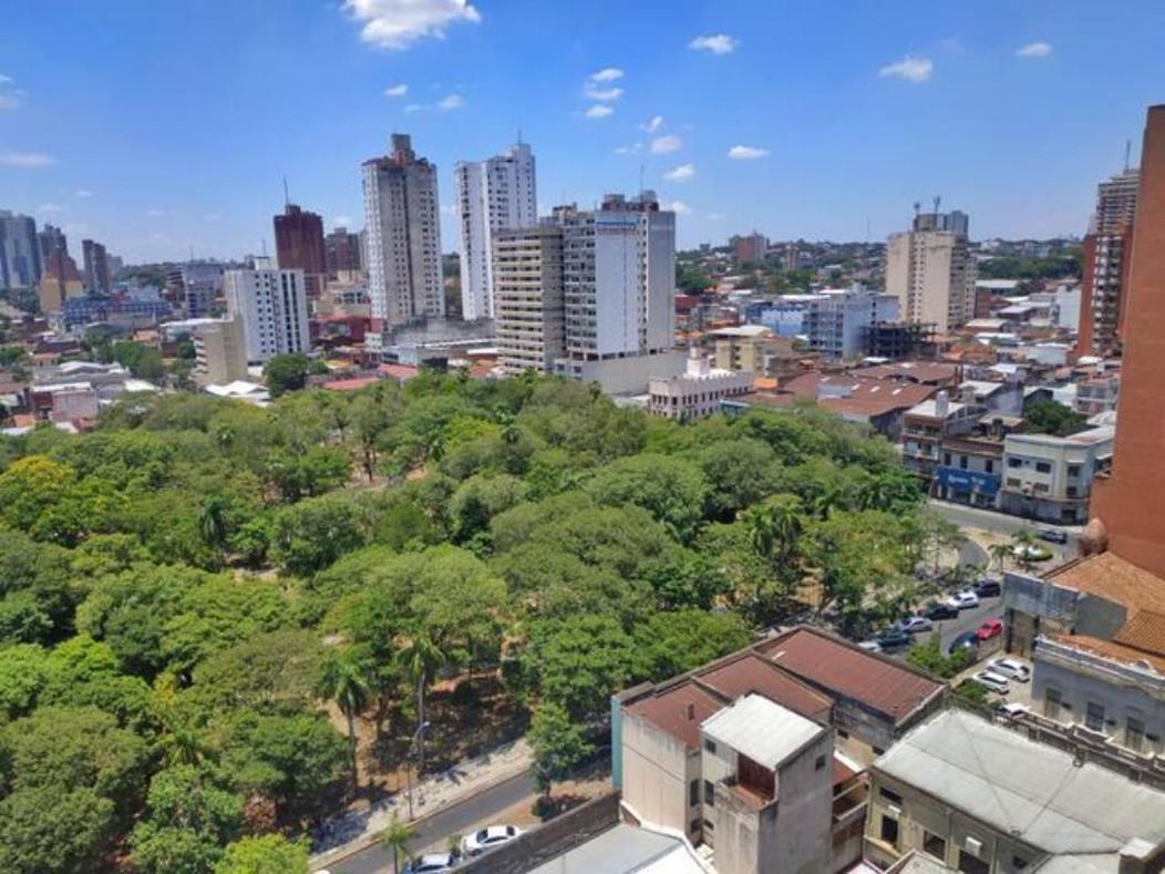 Amplio Depto De 2 Dormitorios, Zona Plaza Uruguaya 亚松森 外观 照片